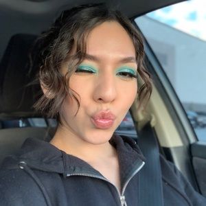 Meet your Posher, Kim